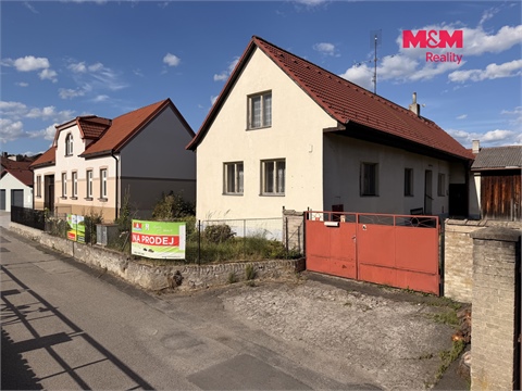Prodej rodinného domu, 246 m² - 0