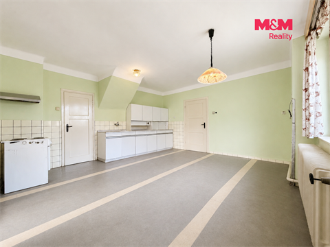 Prodej rodinného domu, 246 m² - 2