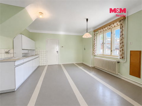 Prodej rodinného domu, 246 m² - 4