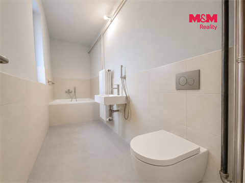Prodej rodinného domu, 246 m² 10