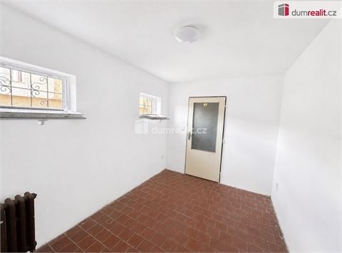 Pronájem obchodních prostor, 140 m² 8
