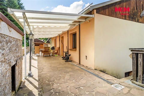 Prodej rodinného domu, 266 m² 14