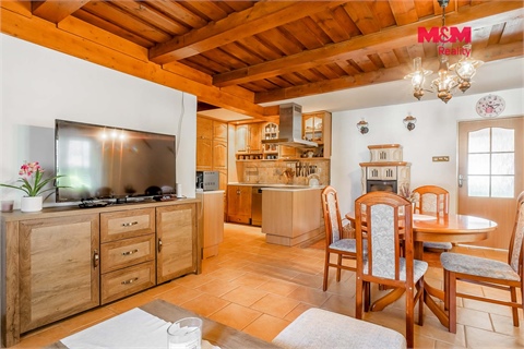 Prodej rodinného domu, 266 m² 2