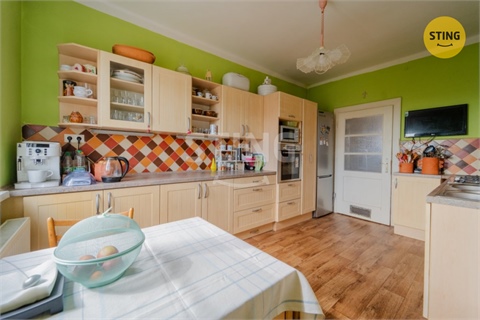 Prodej rodinného domu, 93 m² - 2