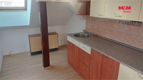 Pronájem bytu 3+1, 80 m² 2