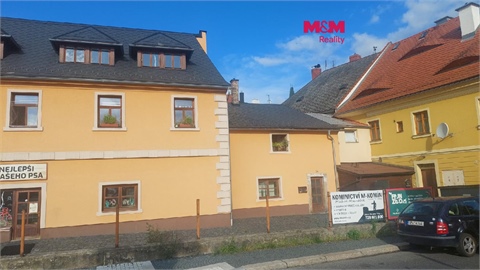 Pronájem bytu 3+1, 80 m² 0