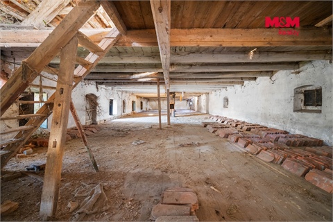 Prodej rodinného domu, 350 m² 8