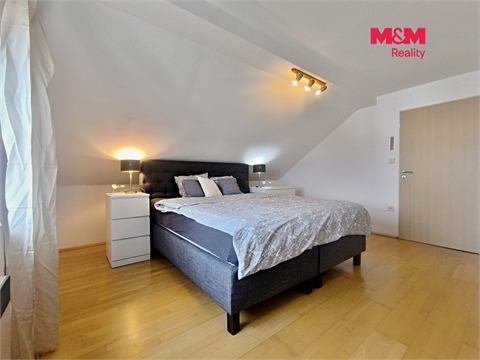 Pronájem rodinného domu, 235 m² - 2