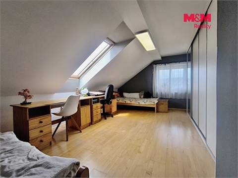 Pronájem rodinného domu, 235 m² 2