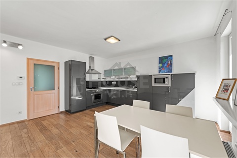 Prodej bytu 3kk, 85 m² 22