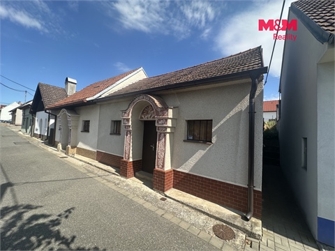 Prodej vinného sklepu, 141 m² - 0