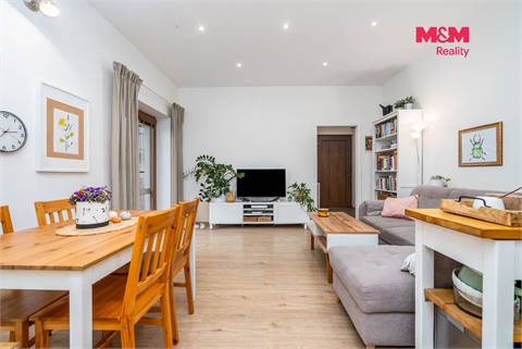 Prodej bytu 3kk, 72 m² 2