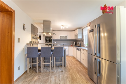 Prodej rodinného domu, 184 m² 6