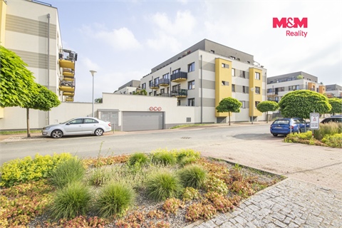 Pronájem bytu 1kk, 37 m² - 8