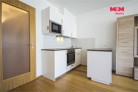 Pronájem bytu 1kk, 37 m² - 0