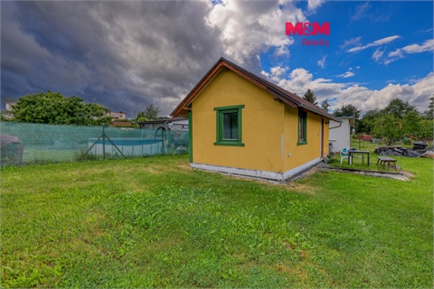 Pronájem louky, 1 093 m² 0
