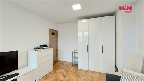 Pronájem bytu 1+1, 33 m² 2