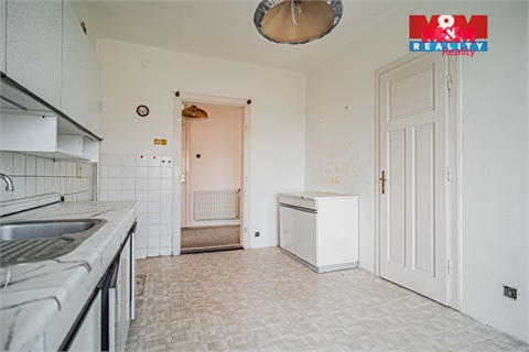 Prodej rodinného domu, 350 m² 6