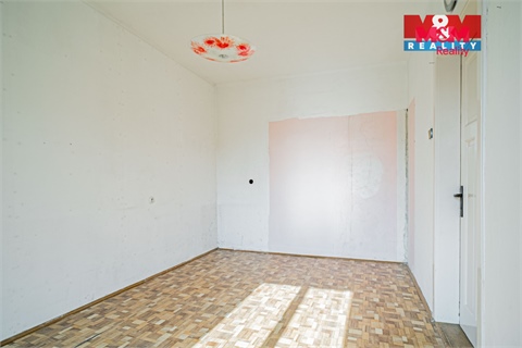 Prodej rodinného domu, 350 m² 10