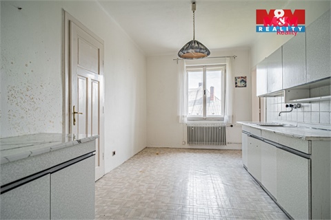 Prodej rodinného domu, 350 m² - 8