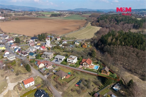 Prodej stavebního pozemku, 4 925 m² 2