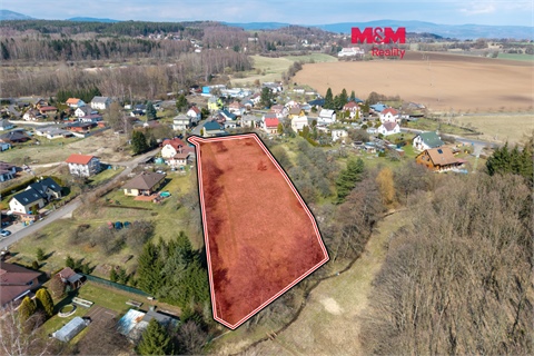 Prodej stavebního pozemku, 4 925 m² 0
