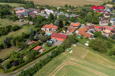 Prodej komerčního objektu, 196 m² 16