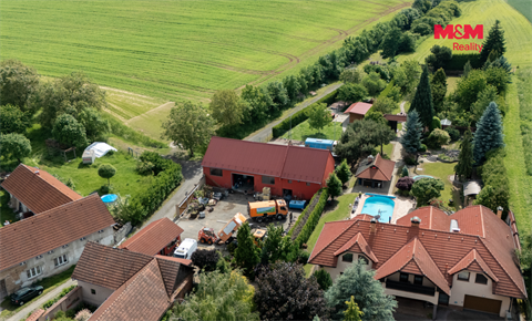 Prodej komerčního objektu, 196 m² 12