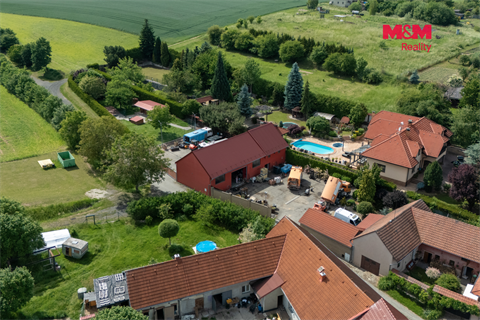 Prodej komerčního objektu, 196 m² 10