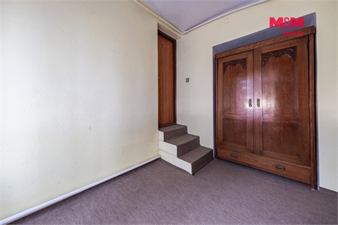 Prodej rodinného domu, 438 m² 14
