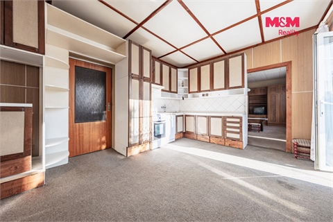 Prodej rodinného domu, 438 m² - 0