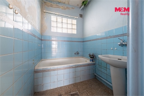 Prodej rodinného domu, 438 m² 6