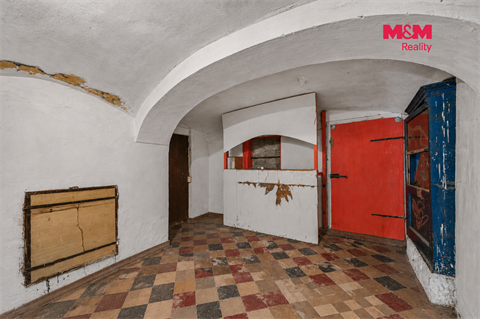Prodej rodinného domu, 380 m² - 6