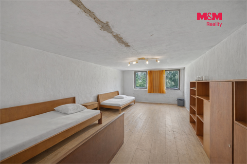 Prodej rodinného domu, 380 m² 2