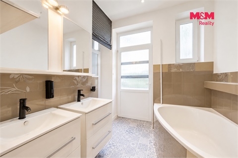 Prodej bytu 4kk, 108 m² - 2