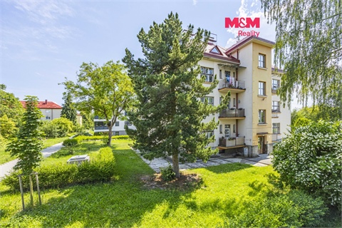 Prodej bytu 4kk, 108 m² 0