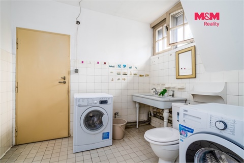 Prodej rodinného domu, 230 m² - 14