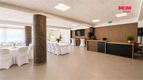 Pronájem obchodních prostor, 210 m² - 0