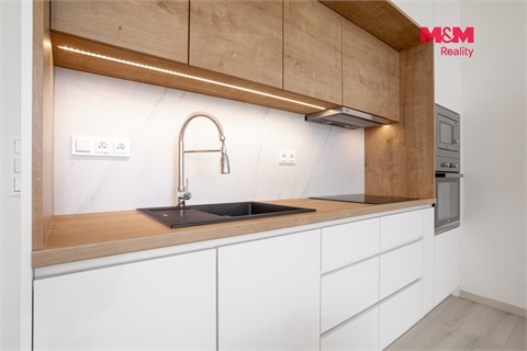 Pronájem bytu 2kk, 60 m² - 0
