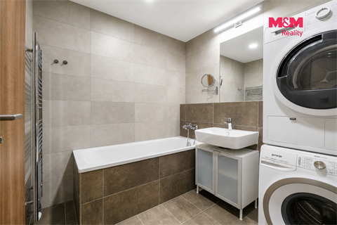 Prodej bytu 2kk, 66 m² 8