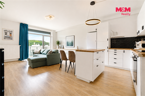 Prodej bytu 2kk, 66 m² 2