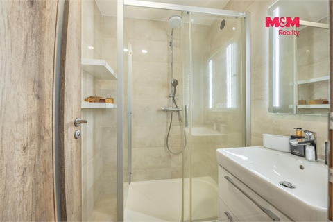 Prodej bytu 3kk, 69 m² - 26