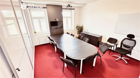 Pronájem kanceláře, 407 m² - 2