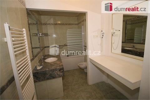 Prodej komerčního objektu, 12 205 m² 22