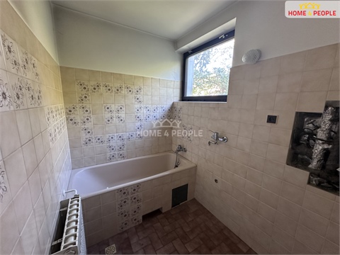 Prodej rodinného domu, 273 m² - 8