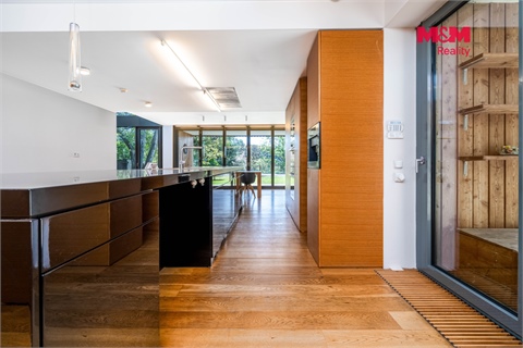 Prodej rodinného domu, 334 m² - 0