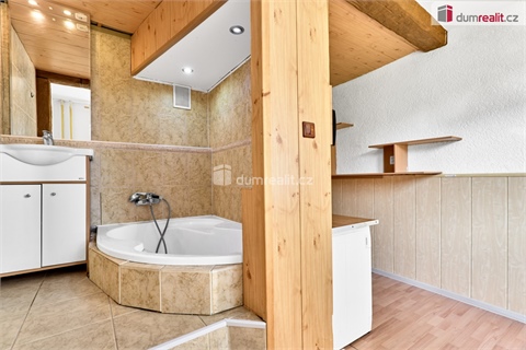 Prodej bytu 1+1, 42 m² 0
