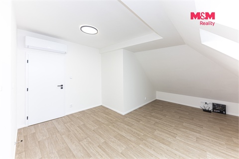 Pronájem bytu 3kk, 75 m² - 2