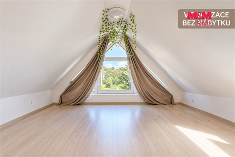 Prodej bytu 4kk, 99 m² - 2