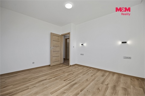 Prodej rodinného domu, 126 m² 8